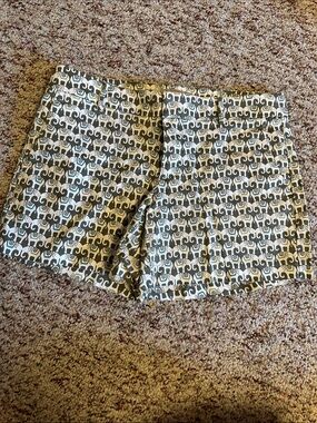 Banana Republic White and Olive Green Patterned Women's Shorts